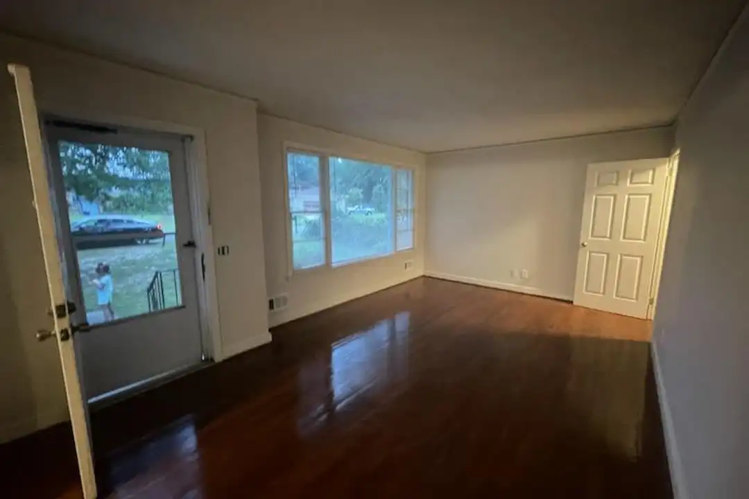 3224 Bronx Rd - View 2