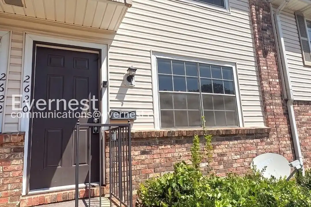 2620 Southbury Cir – photo 1 of 23