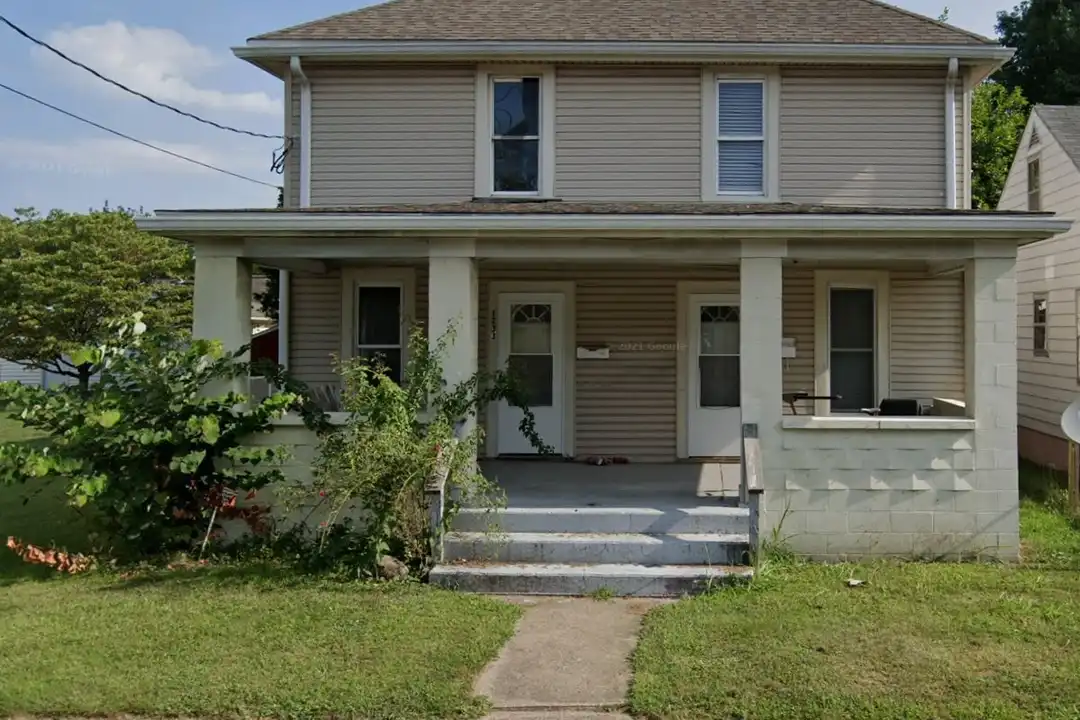1233 W Fair Ave