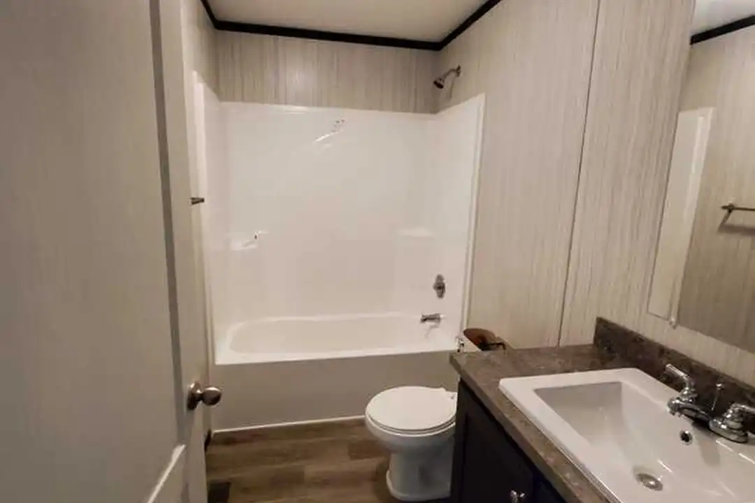 3407 W Mt Hope Ave - View 6