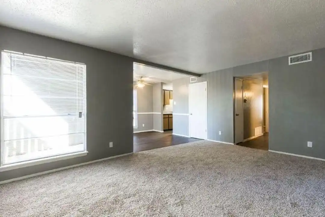 1948 Shady Brook Dr - More