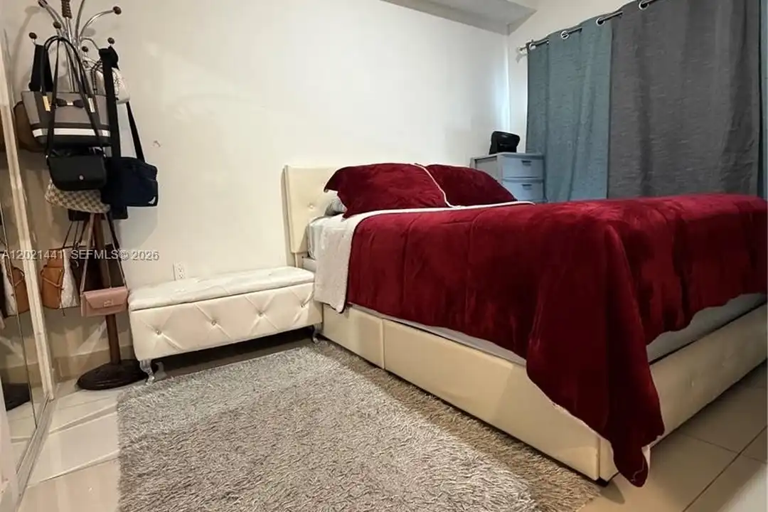 25876 SW 139th Ct - View 2