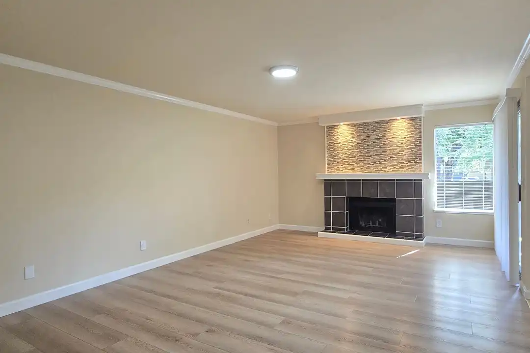 5590 Makati Cir - View 4