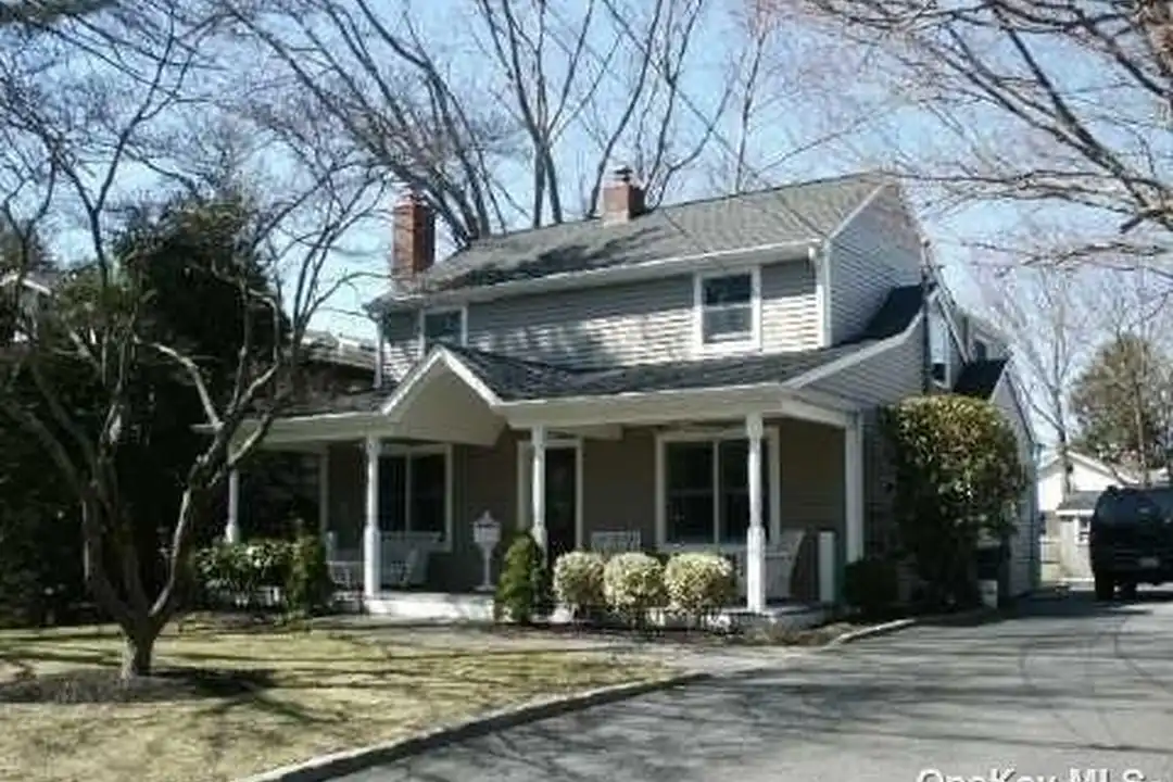 15 Garfield St – photo 1 of 14