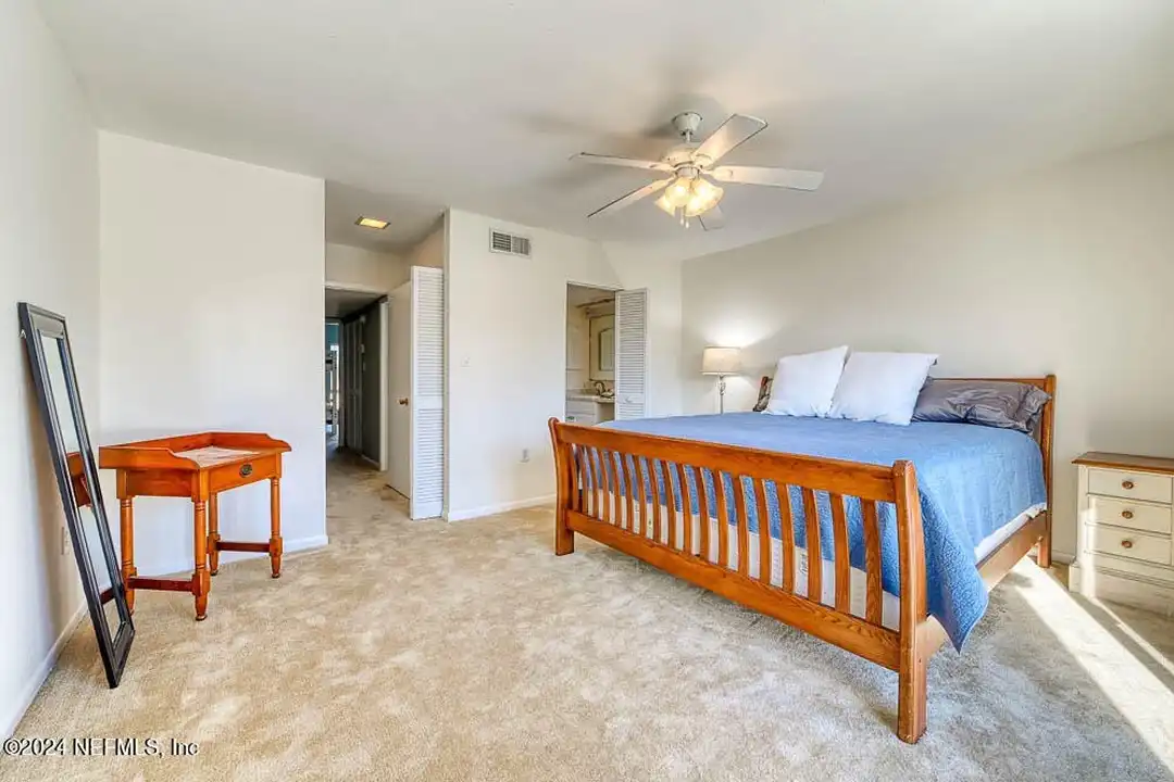 2321 Costa Verde Blvd #201 - More