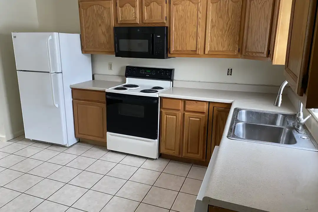 2789 Cattail Rd – photo 1 of 8