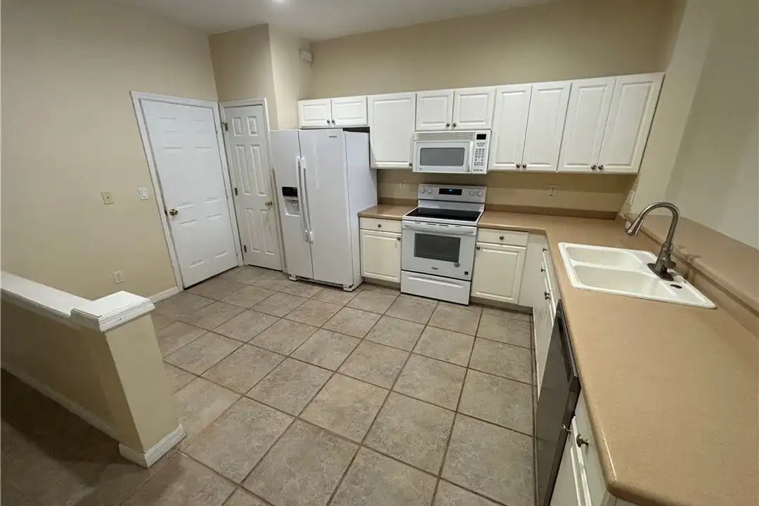 8271 Village Edge Cir #5 - View 3