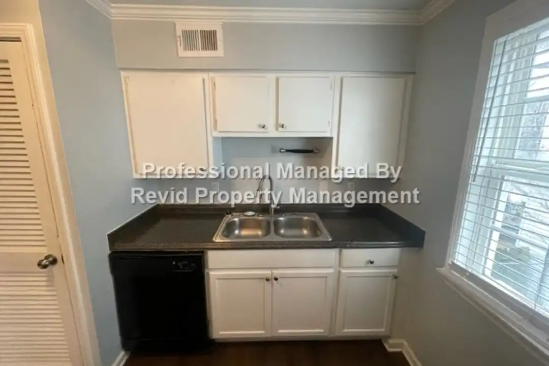36 N Auburndale St unit 1 - Widok 5