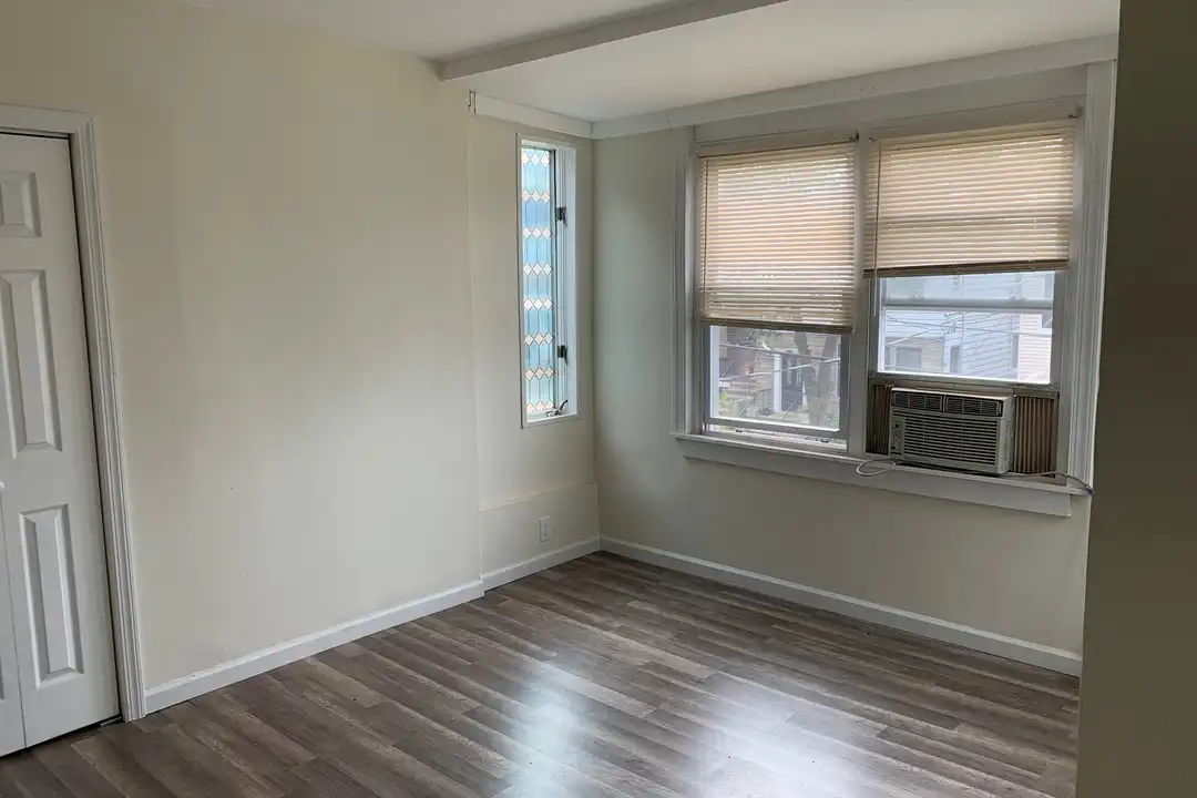 156 Beach St unit Floor 2 - View 3