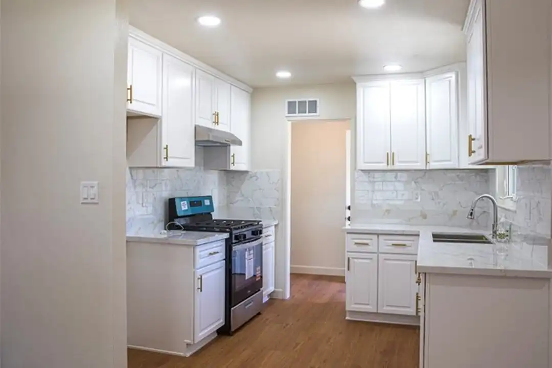10740 Coloma St - View 4
