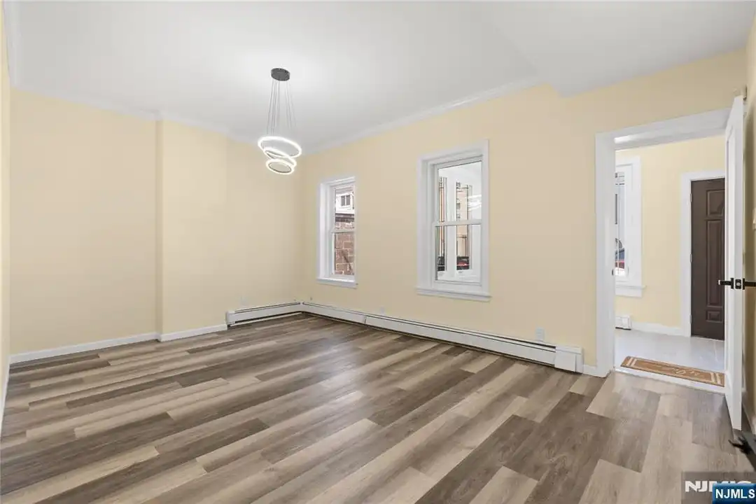 244 Lincoln Ave unit 1 - View 4