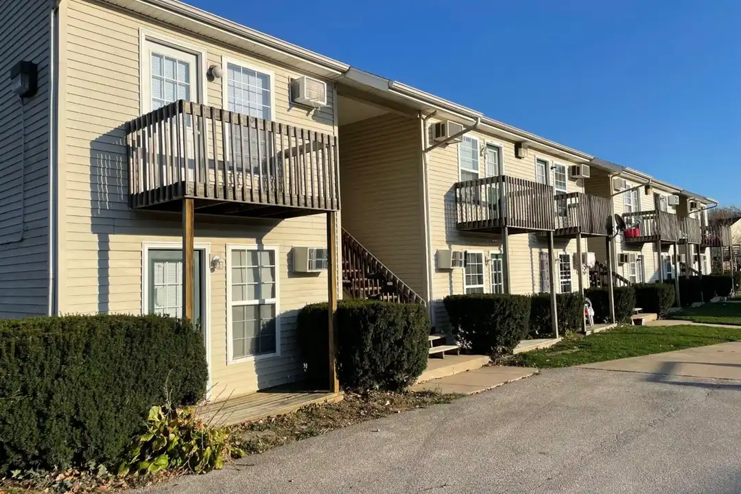 106 W Shelbourne Dr unit 08 – photo 1