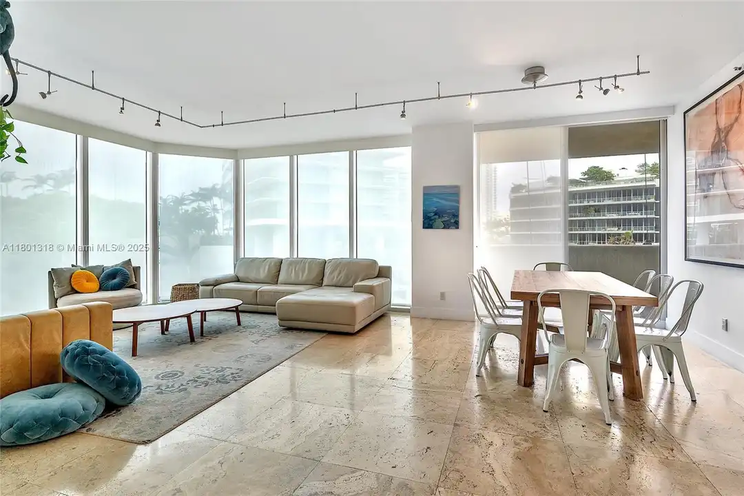 300 South Pointe Dr unit 403 - View 2