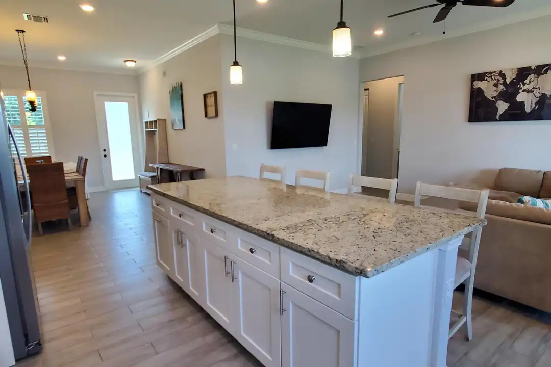 2161 SE Sunflower St - View 5