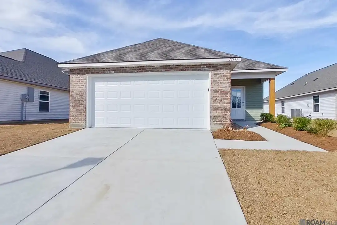 17617 Carlisle Ave – photo 1