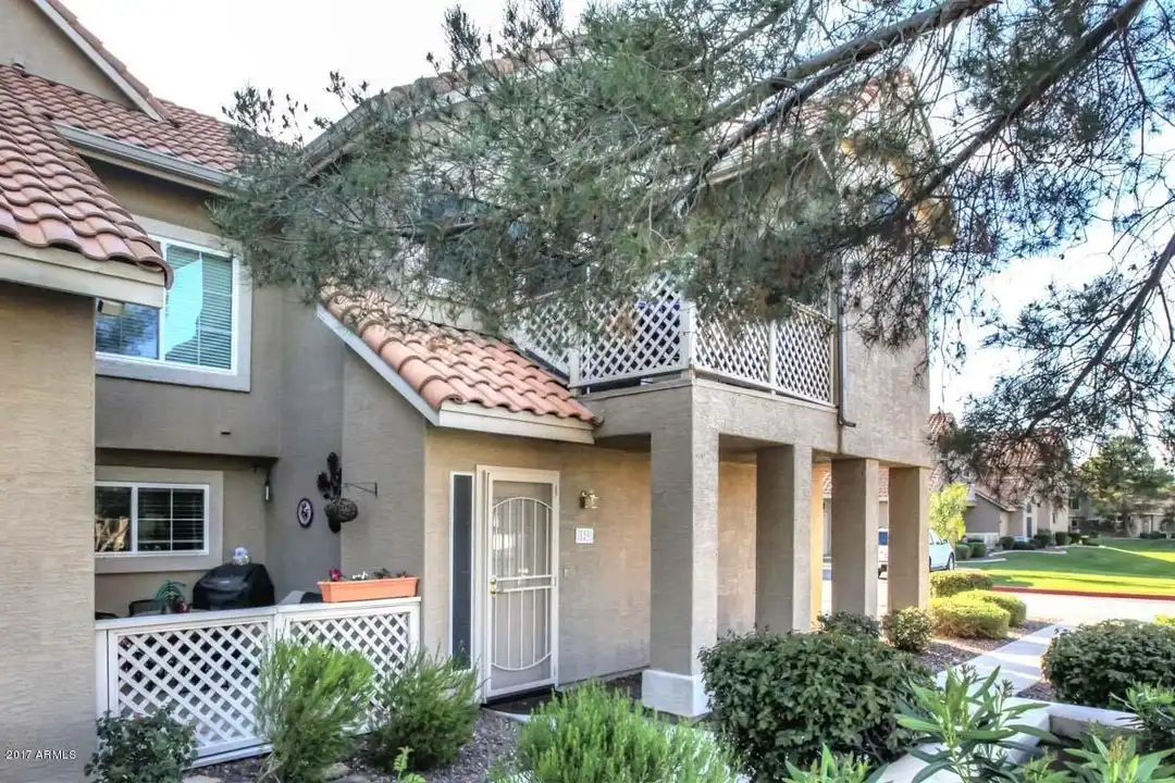 1633 E Lakeside Dr #129 - View 2