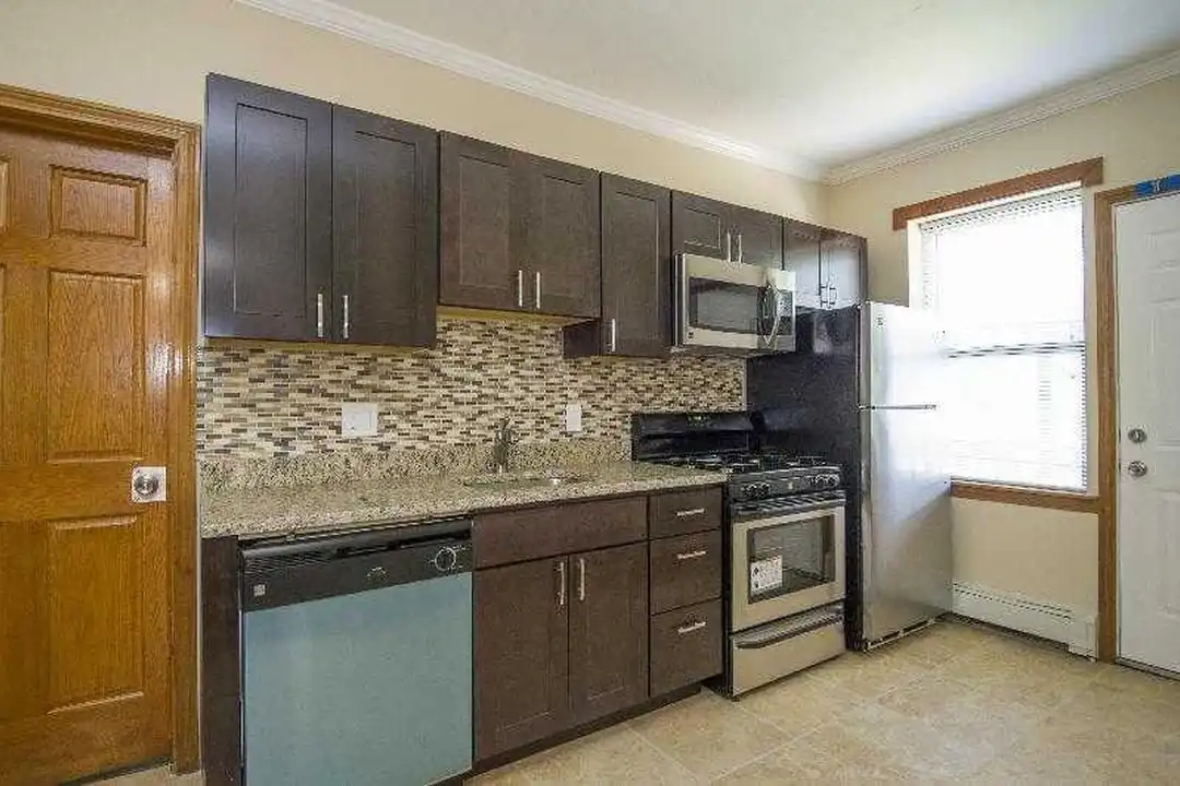 445 Walnut Ave – pohled 2
