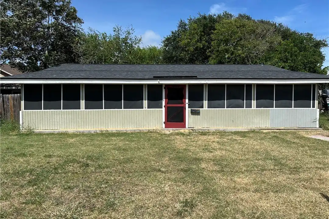 404 E Bayview Blvd – photo 1