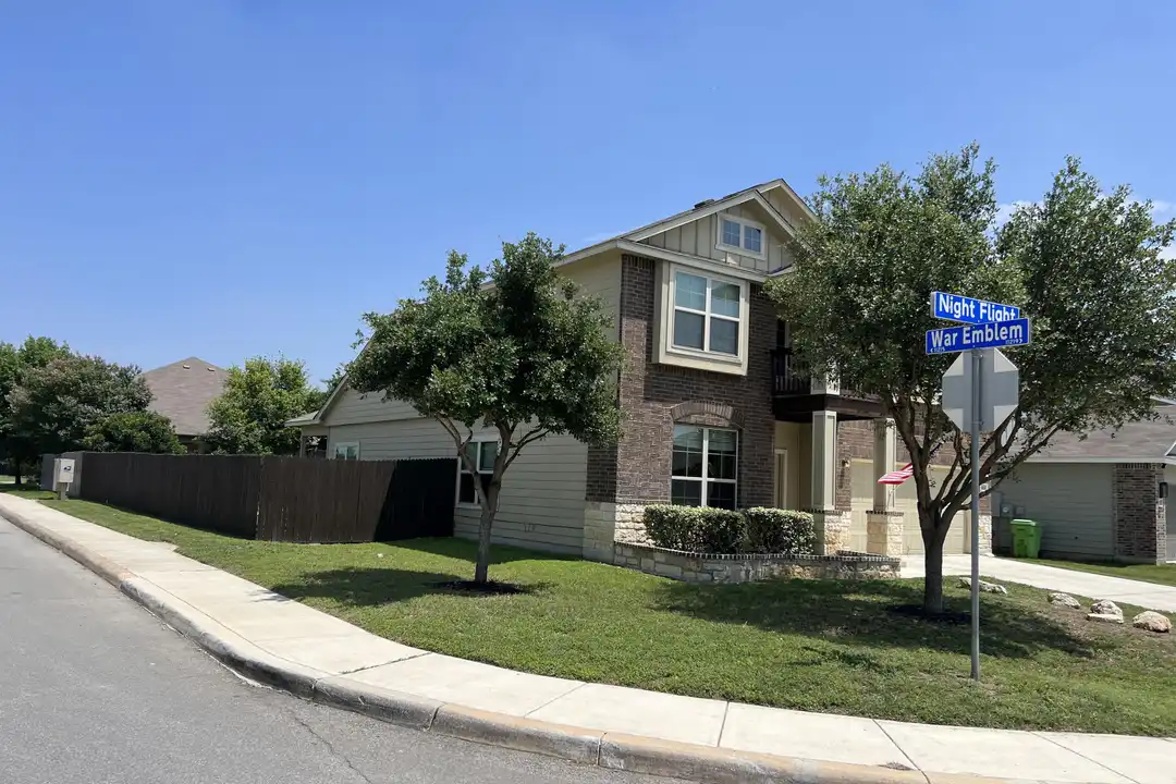 House in San Antonio - View 2