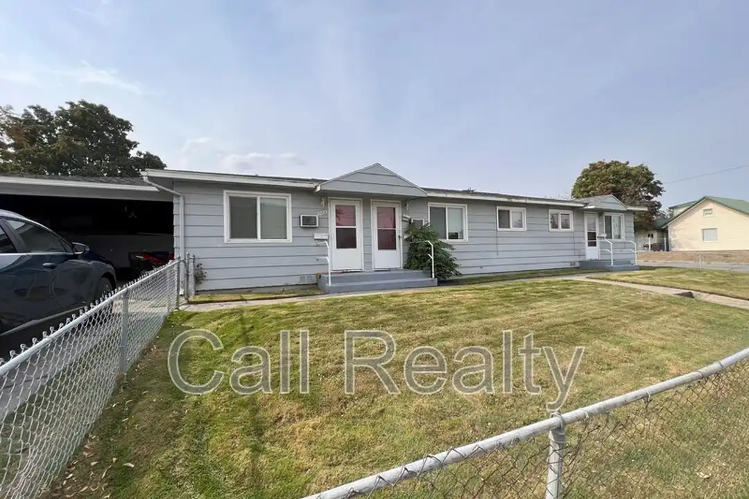 5225 N Crestline St – photo 1