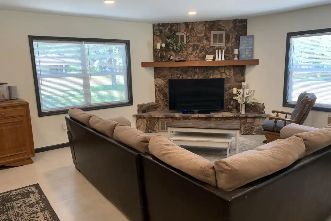 263 Mississippi Ave - View 4