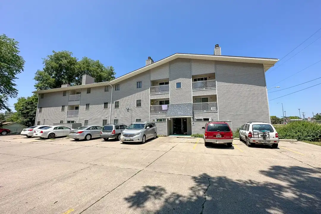 1006 Lincoln Way unit 103 - View 3