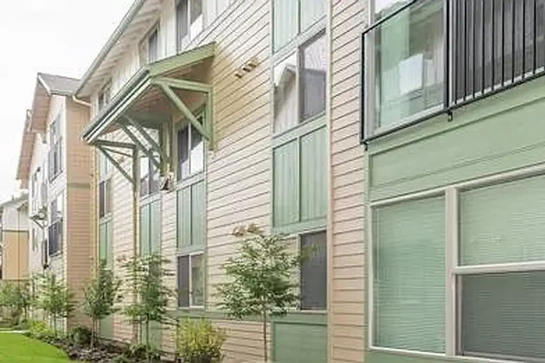 Franklin and Tucker Apartments - View 2