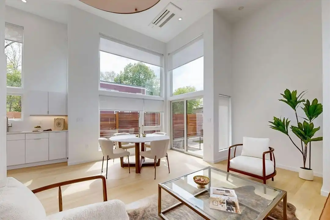 213 Third St – photo 1