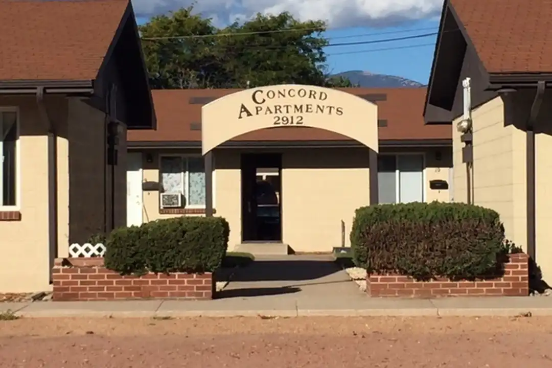 2912 Concord St - More