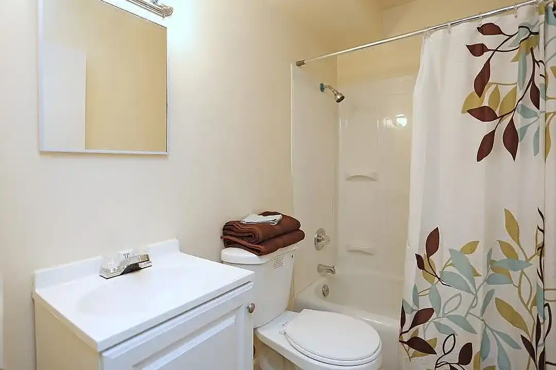 Windcrest Apartments – photo 1 of 6