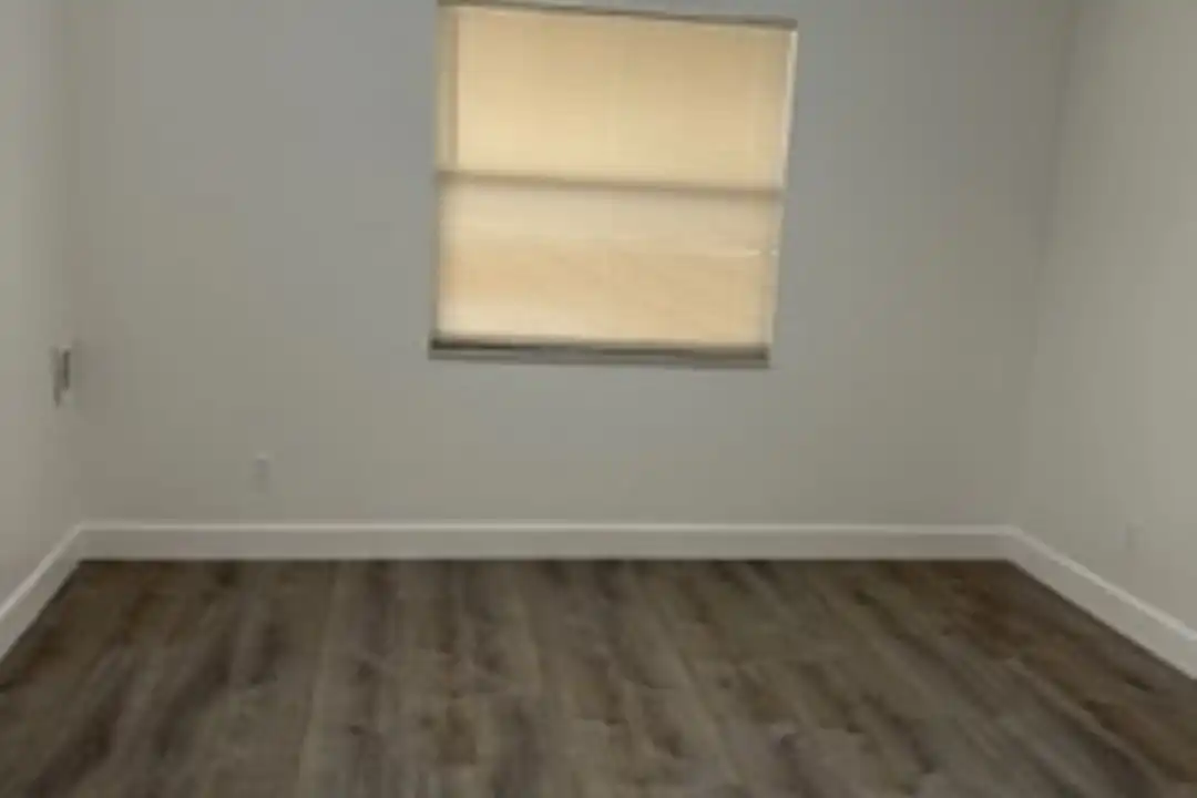 7879 SE Woodview Terrace unit 7879 1 - View 4
