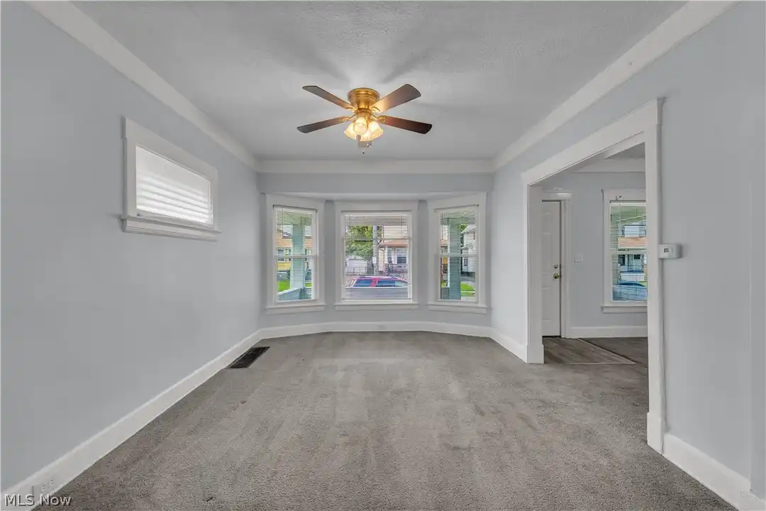 9903 Nicholas Ave – pohled 6