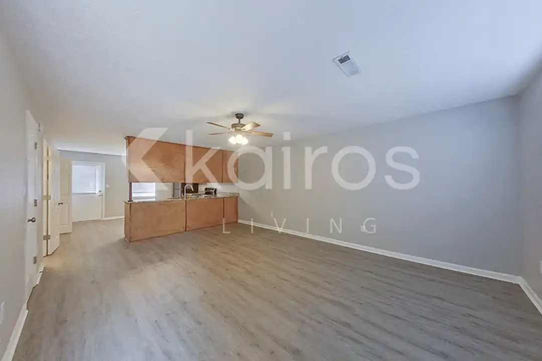 160 Deer Pkwy - View 5