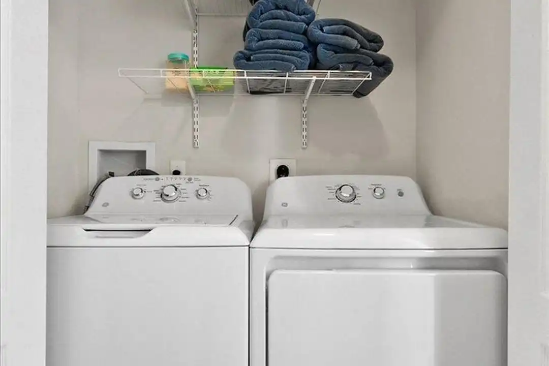 11013 Legacy Ln - View 3