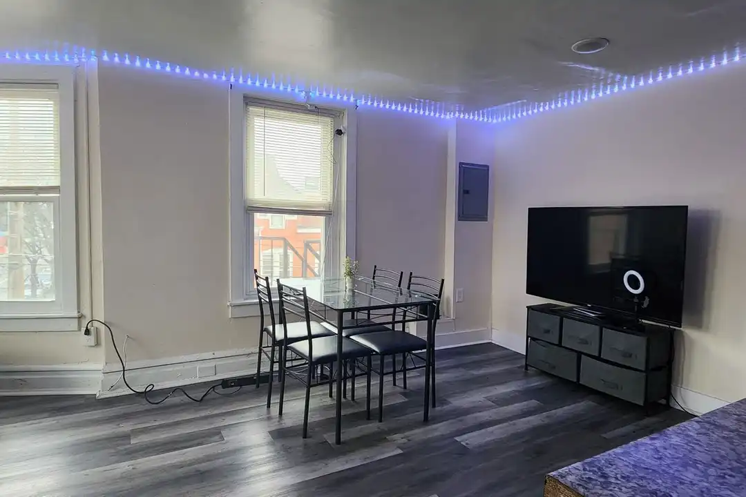 349 N 7th St unit Apt 8 - View 6