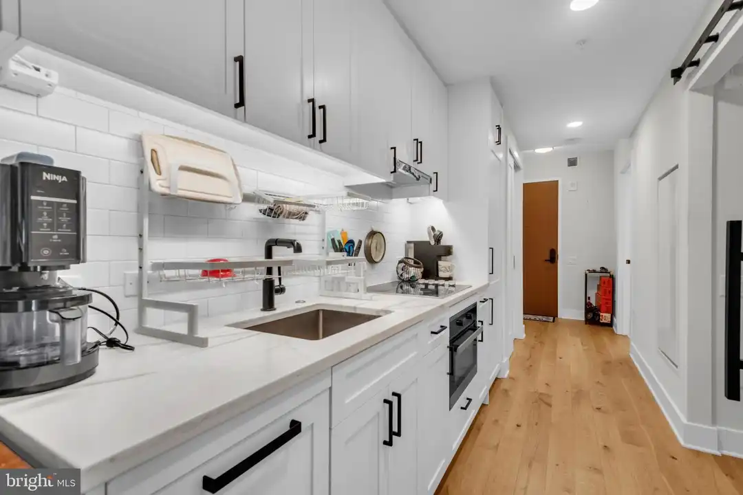 1211 Van St SE #1014 - More