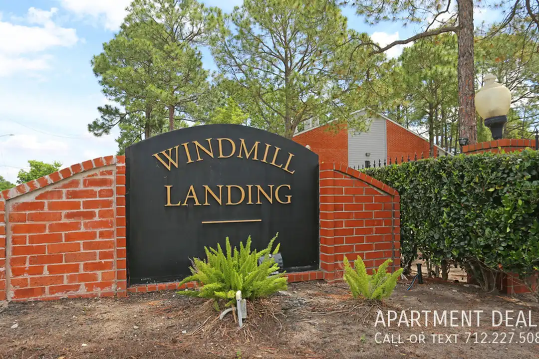 10127 Windmill Lakes Blvd – pohled 2