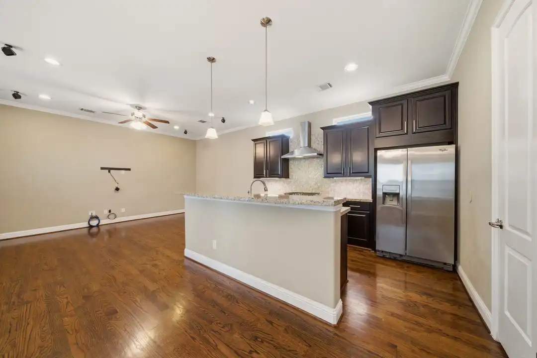 1113 W 18th St unit A - More