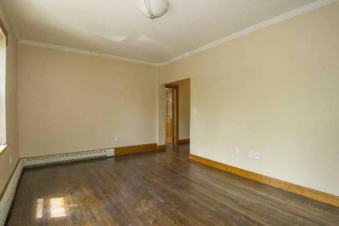 445 Walnut Ave – pohled 5