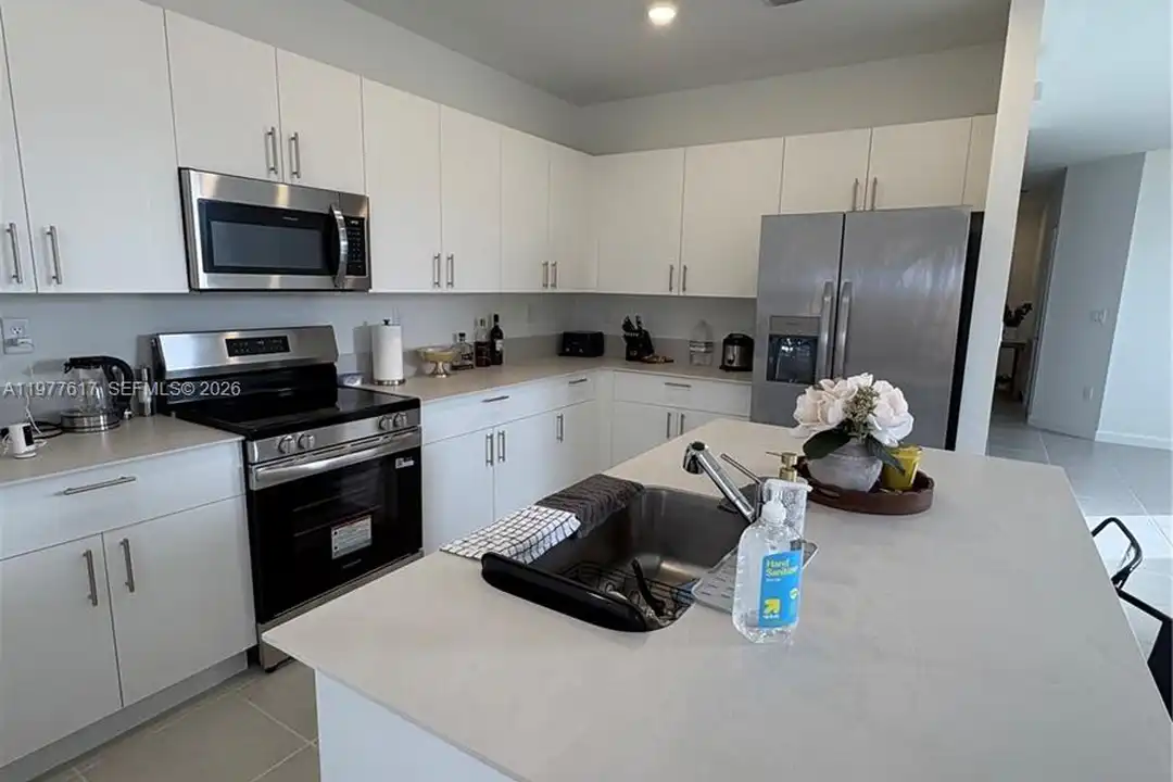 2409 SE 28th St unit 2409 - View 4