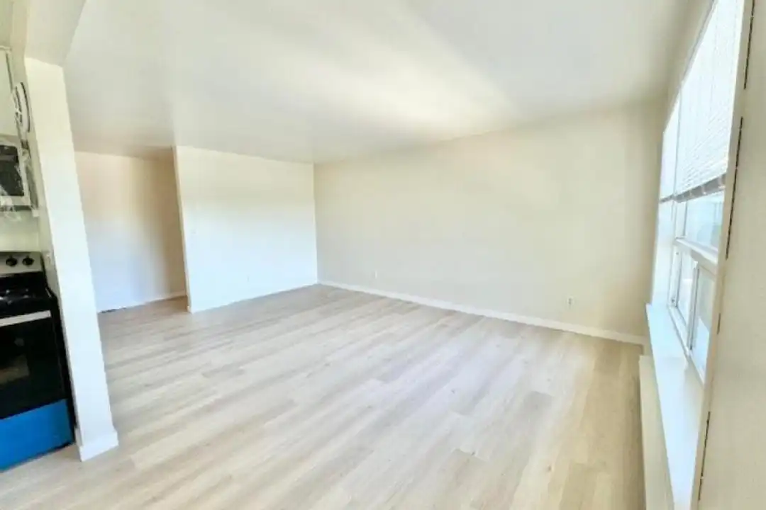 4754 22nd Ave NE - View 6