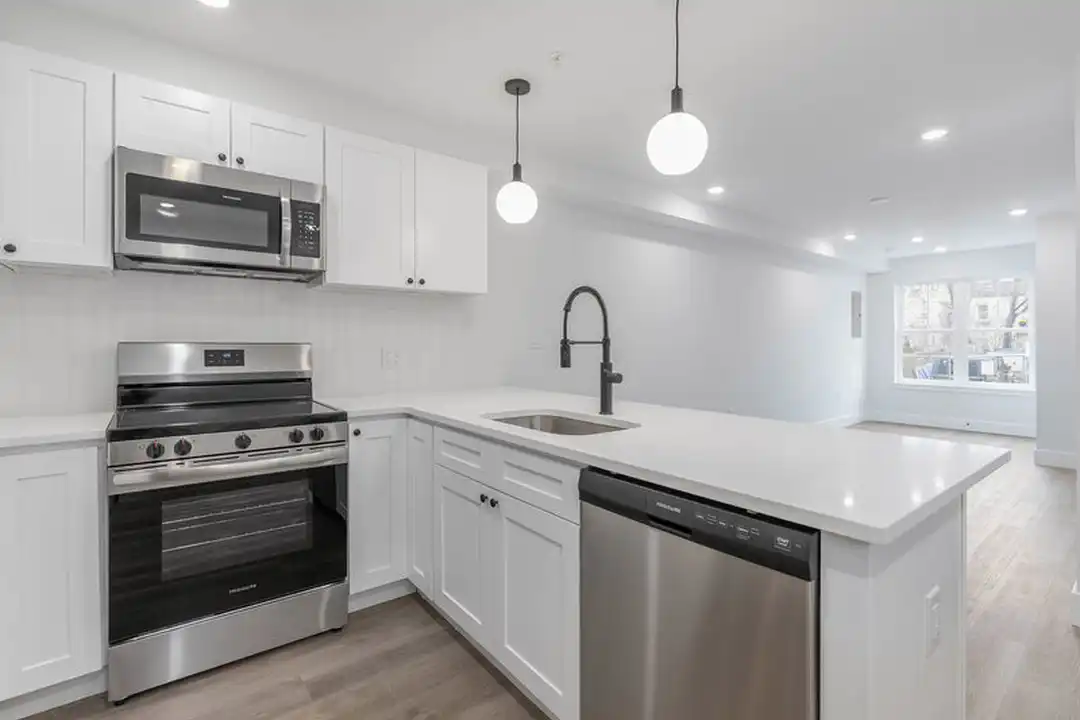 Apartment in Philadelphia, River Wards - More