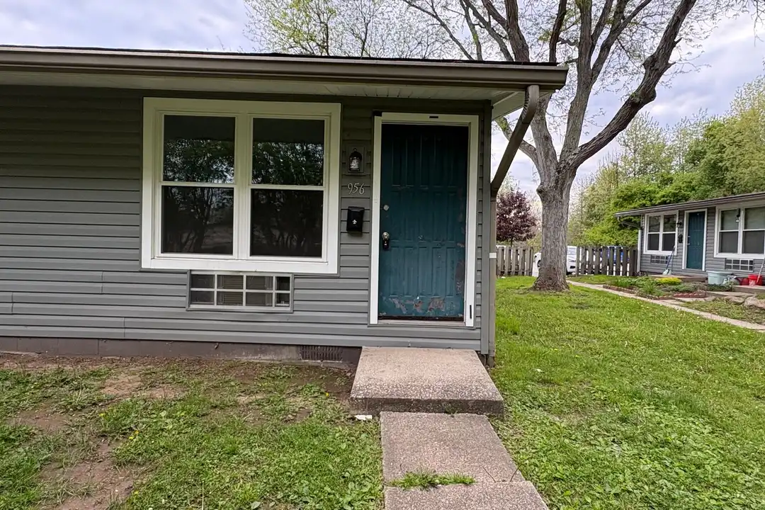 956 Silver Meadows Blvd unit 956 Silver Meadows Blvd Kent OH 44240 – photo 1