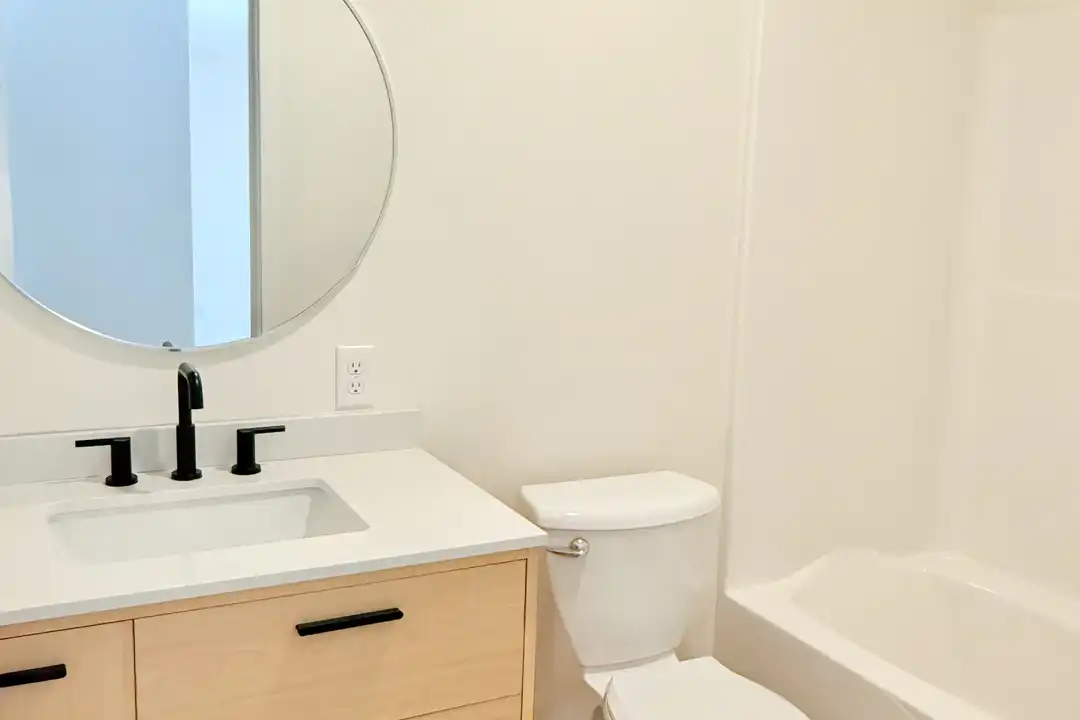 420 Minneopa Ave unit 201 - View 5