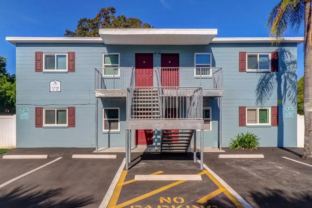 1700 Russell St S unit 1701-3