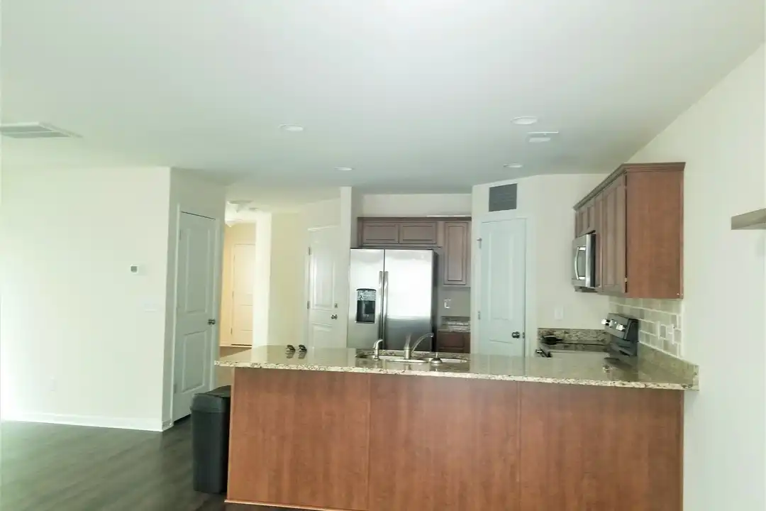 513 Eastfair Dr - View 4