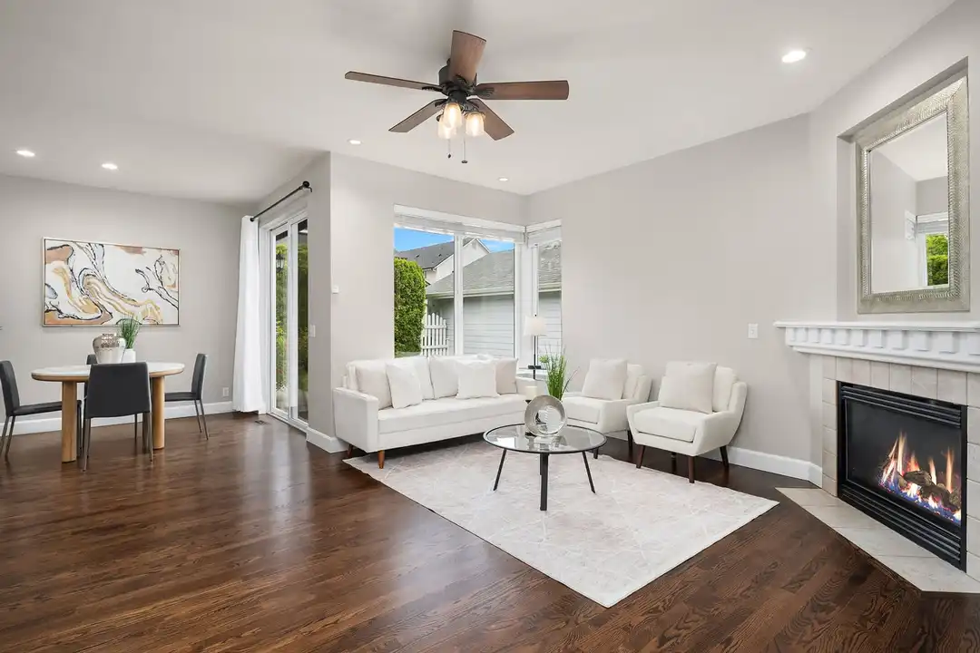7306 Douglas Ave SE - View 6