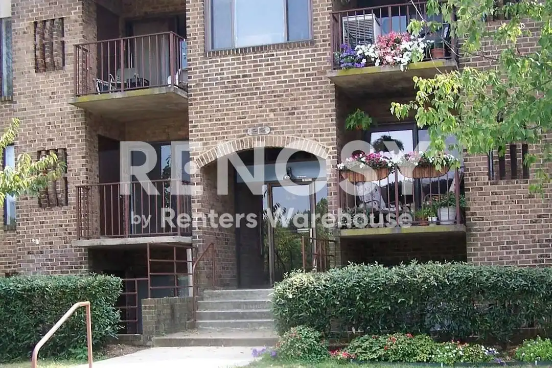 24 Silverwood Cir – photo 1