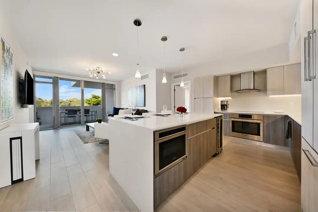 111 SE 1st Ave unit 314 - View 4