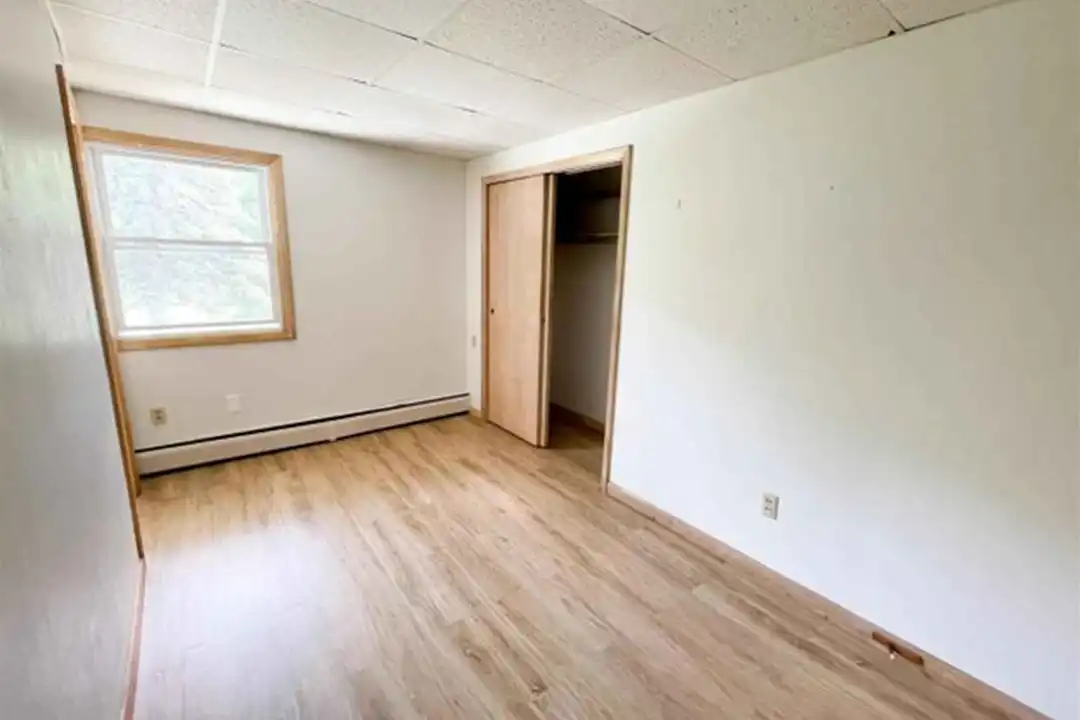 315 N Hickory St - View 6